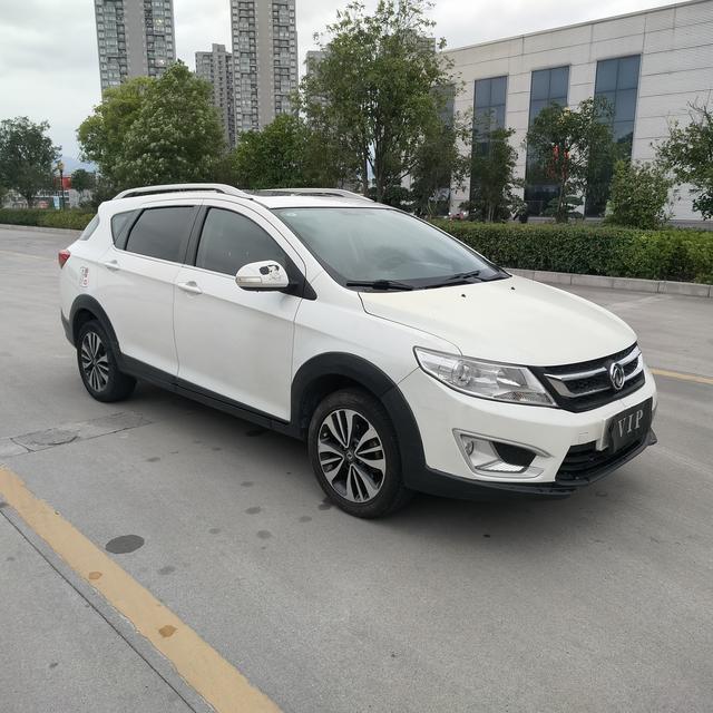 Dongfeng Fengshen AX3