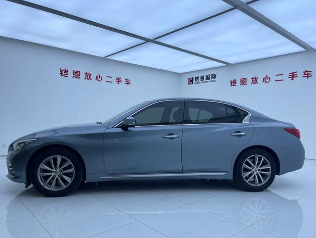 Infiniti Q50L