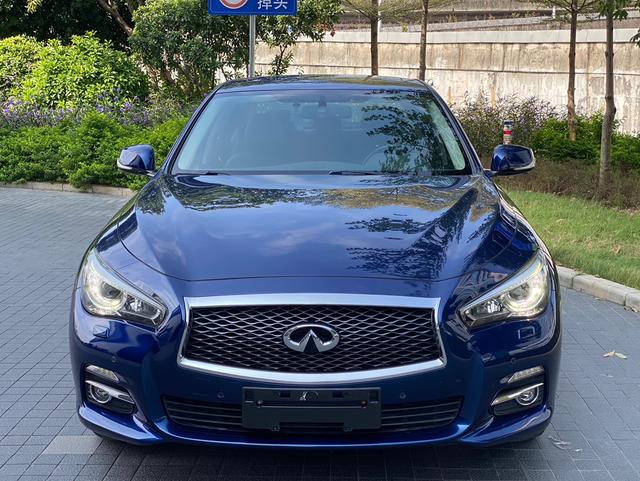 Infiniti Q50L