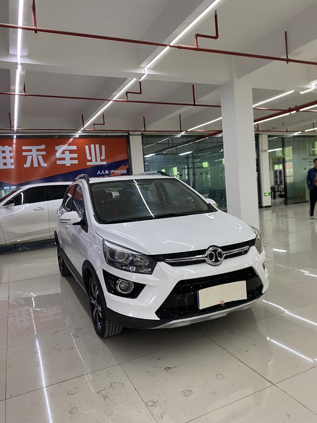 BAIC Shenbao X25