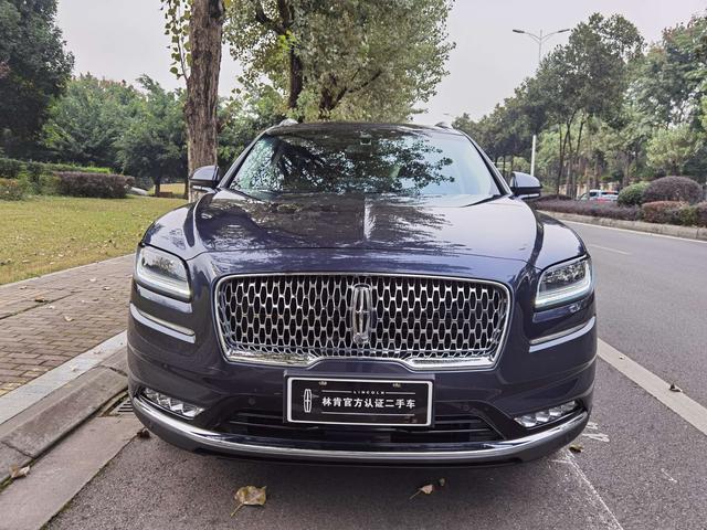 Lincoln Navigator