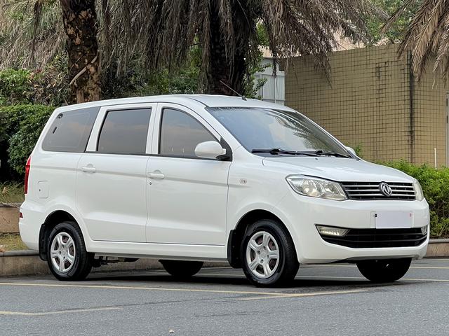 Dongfeng Fengon 330