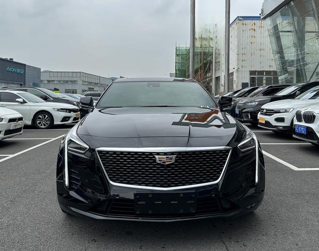 Cadillac CT6