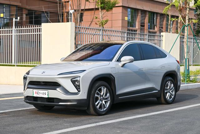 NIO EC6