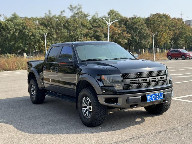 Ford F-150 Raptor