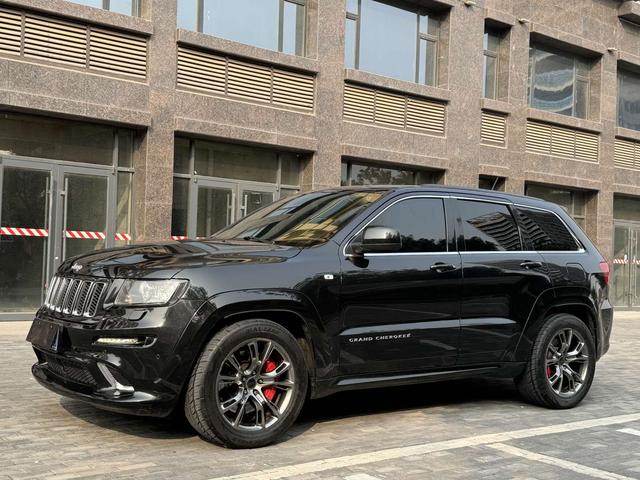 Jeep Grand Cherokee SRT