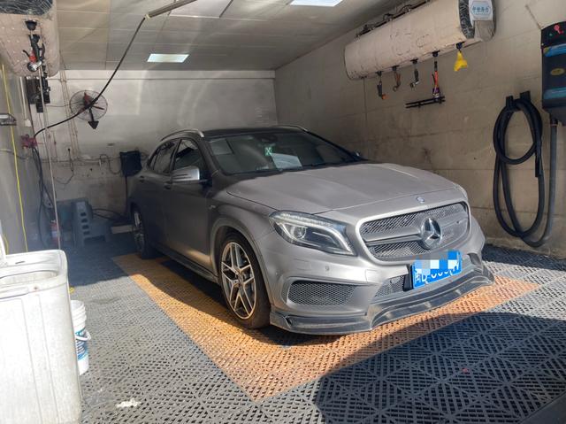 Mercedes-Benz GLA AMG