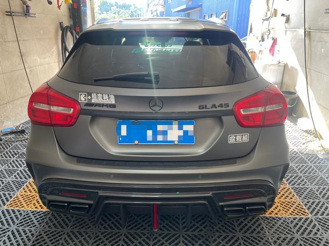 Mercedes-Benz GLA AMG