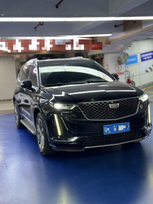 Cadillac XT6