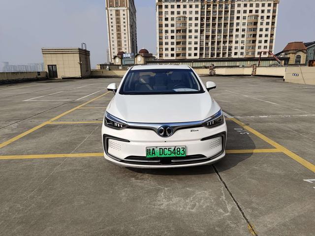 BAIC Beijing EU5