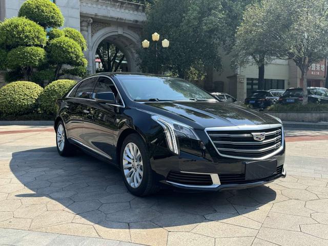 Cadillac XTS