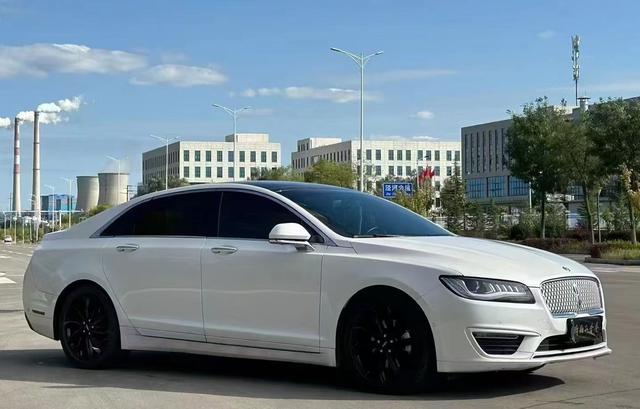 Lincoln MKZ