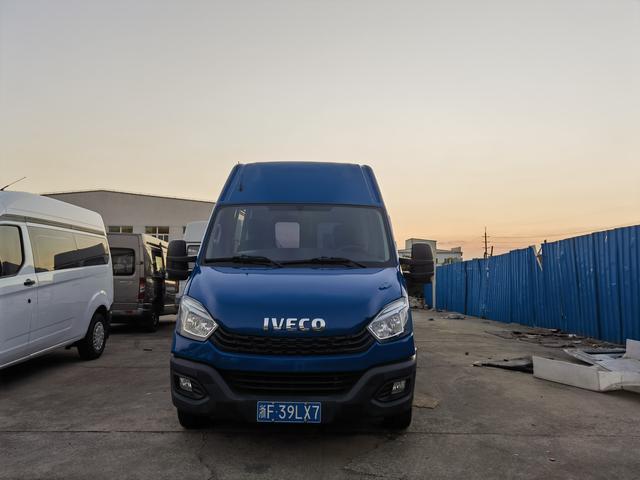 Iveco Wolfson