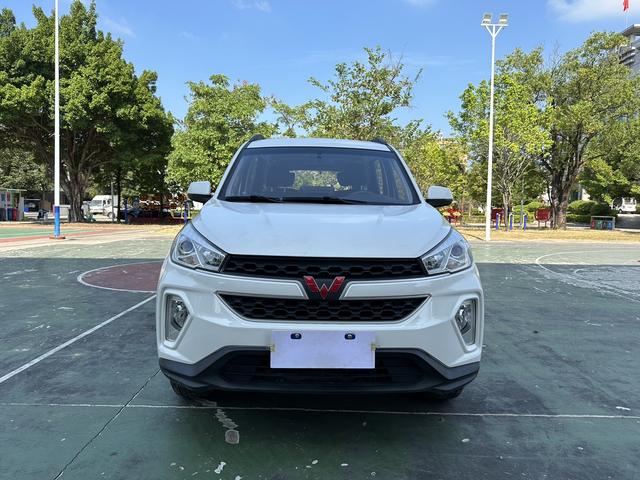 Wuling Hongguang S3