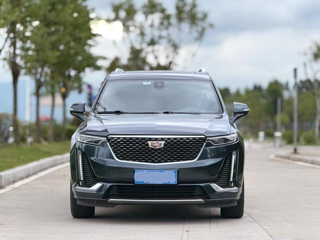 Cadillac XT6