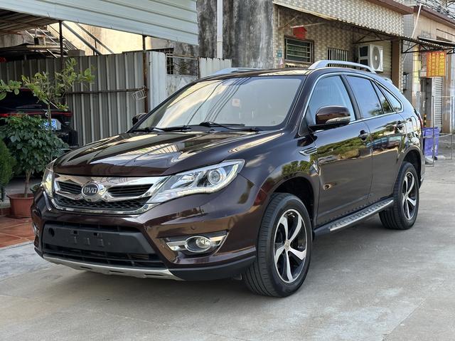 BYD S7