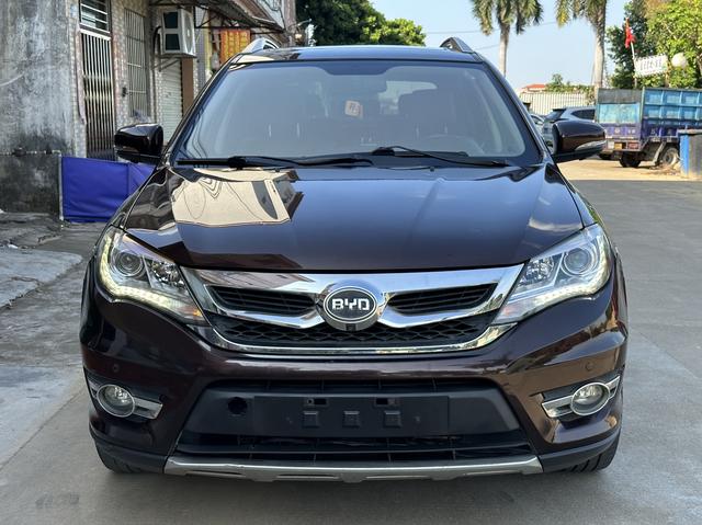 BYD S7