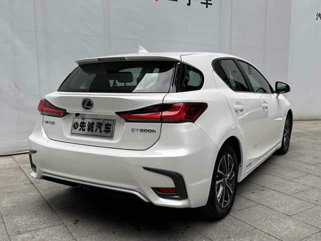 Lexus CT