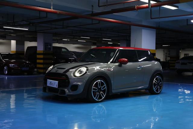 MINI JCW