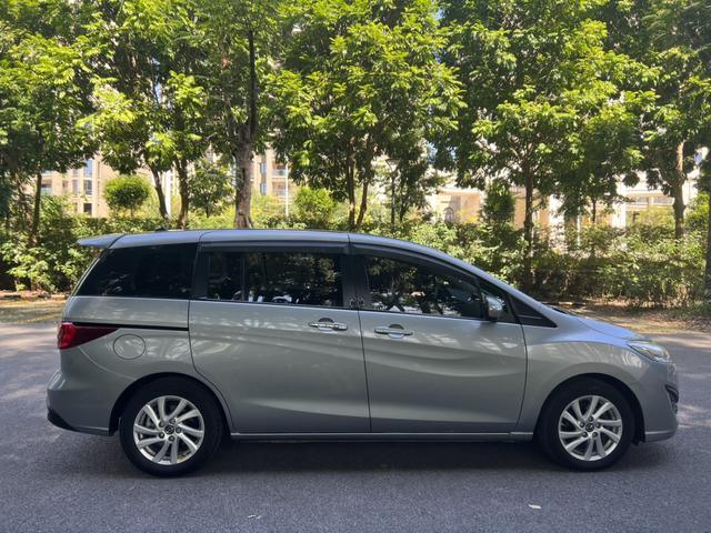 Mazda 5