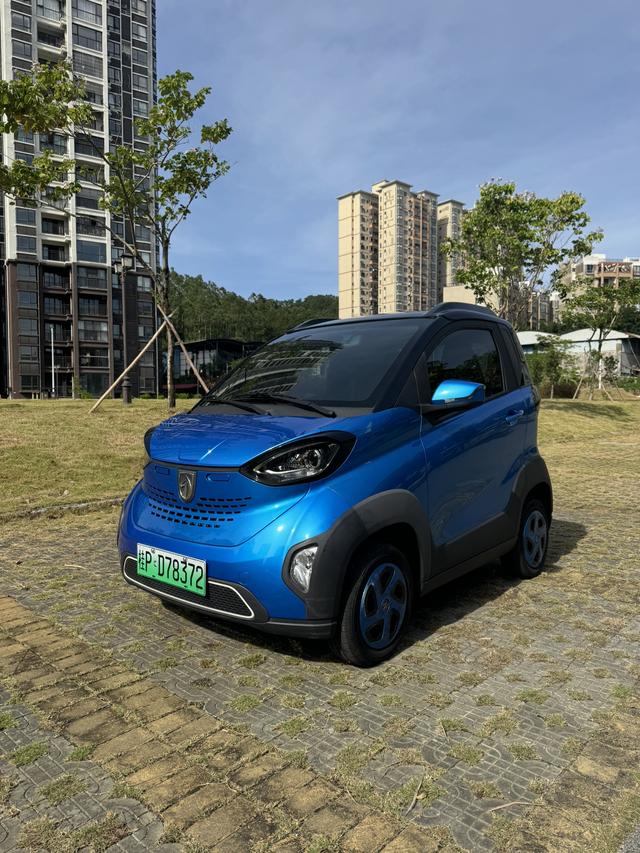 Baojun E100