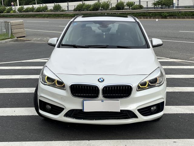 BMW 2 series station wagon (imported)