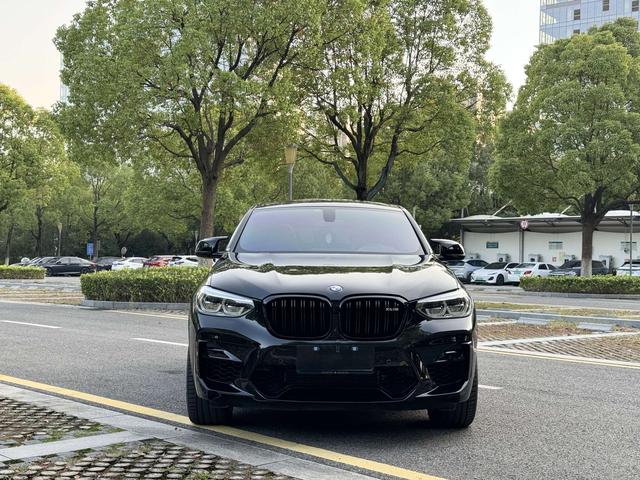 BMW X4 M