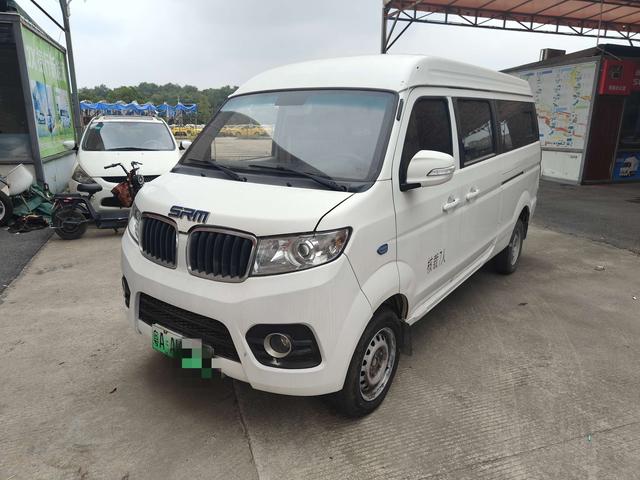 SRM Xinyuan Hiace EV