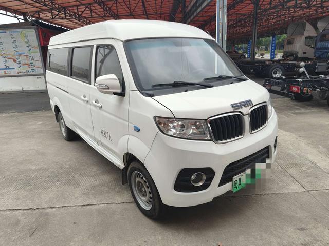 SRM Xinyuan Hiace EV