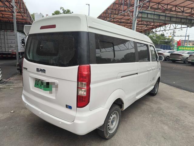 SRM Xinyuan Hiace EV