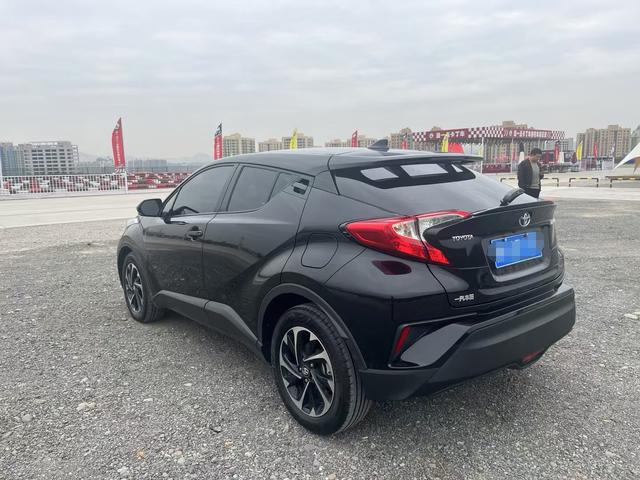 Toyota C-HR Hybrid