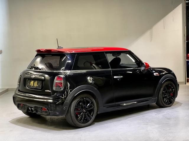 MINI JCW