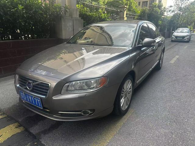 Volvo S80L