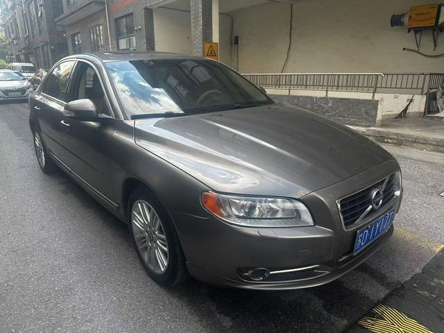 Volvo S80L