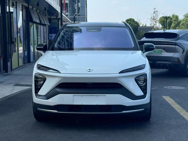 NIO ES6