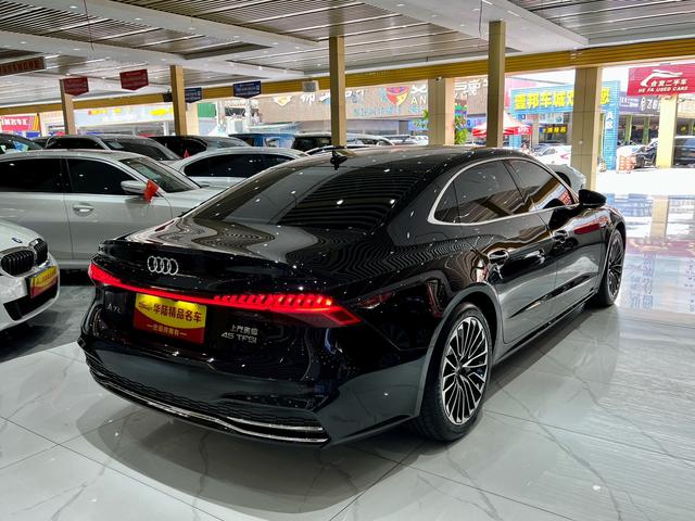 Audi A7L