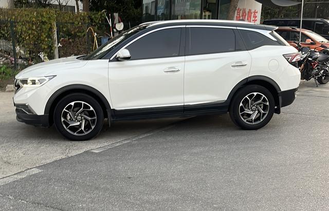 Dongfeng Fengshen AX7