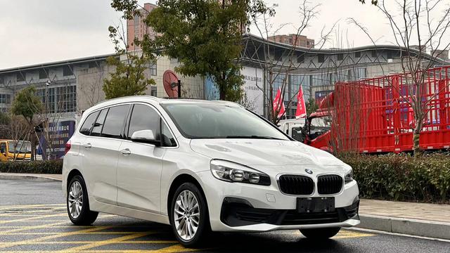 BMW 2 series multifunctional station wagon