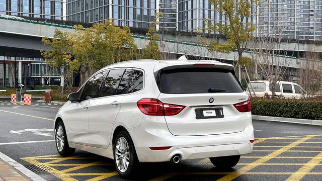 BMW 2 series multifunctional station wagon