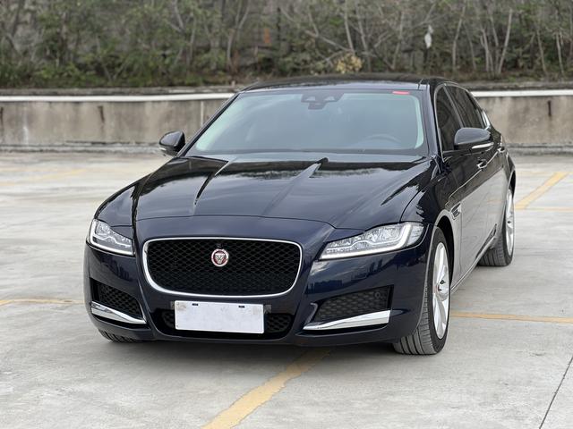 Jaguar XFL