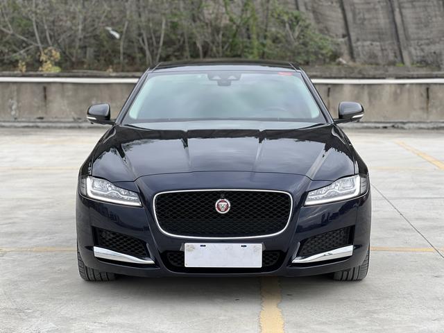 Jaguar XFL