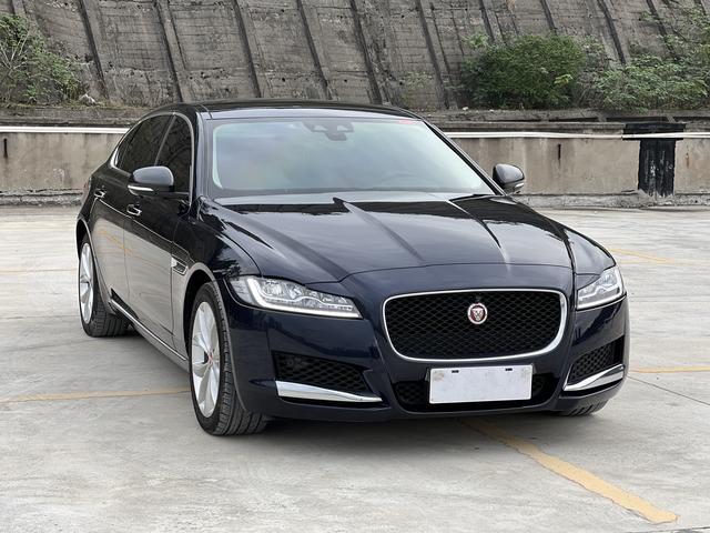 Jaguar XFL