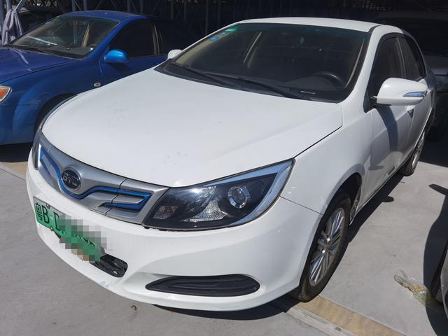 BYD e5