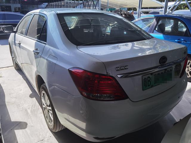 BYD e5