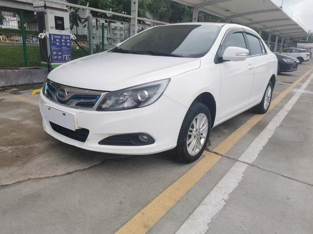 BYD e5