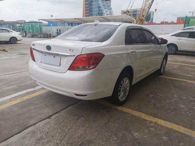 BYD e5