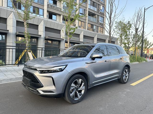 BAIC Beijing X7