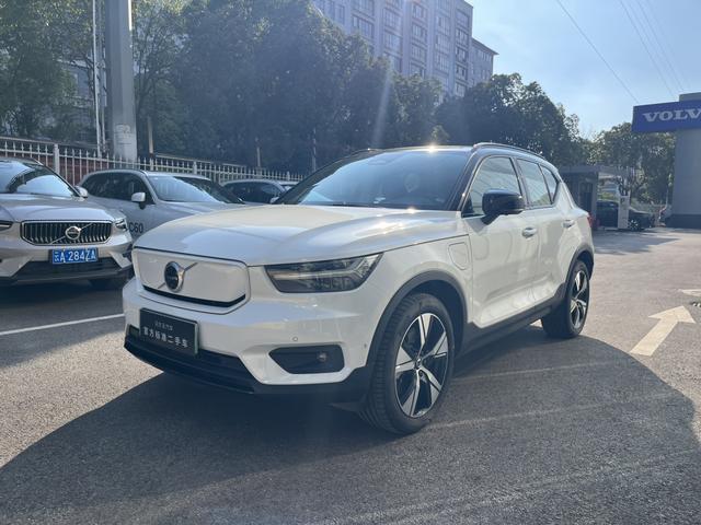 Volvo XC40 EV