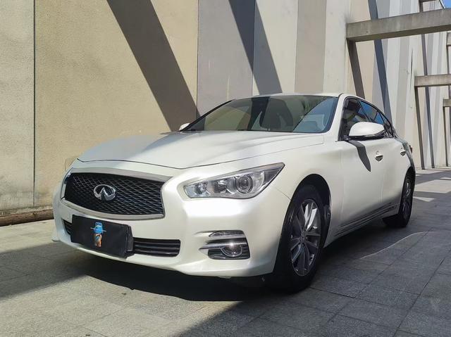 Infiniti Q50L