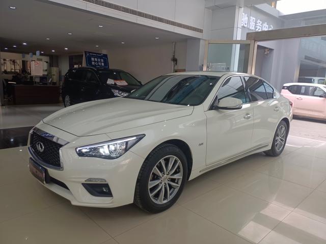 Infiniti Q50L